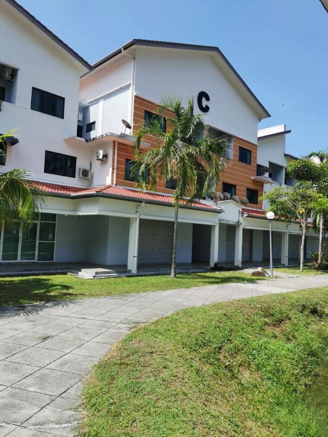 C 13 Lot 10 Pangkor Leisure Beach Studio Pekan Pangkor Exterior photo